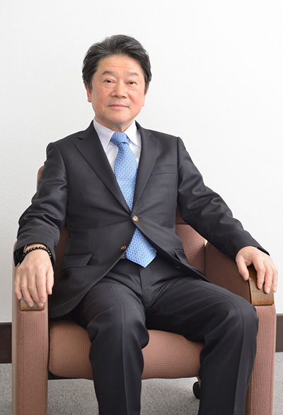 Yoshihiro Hirata